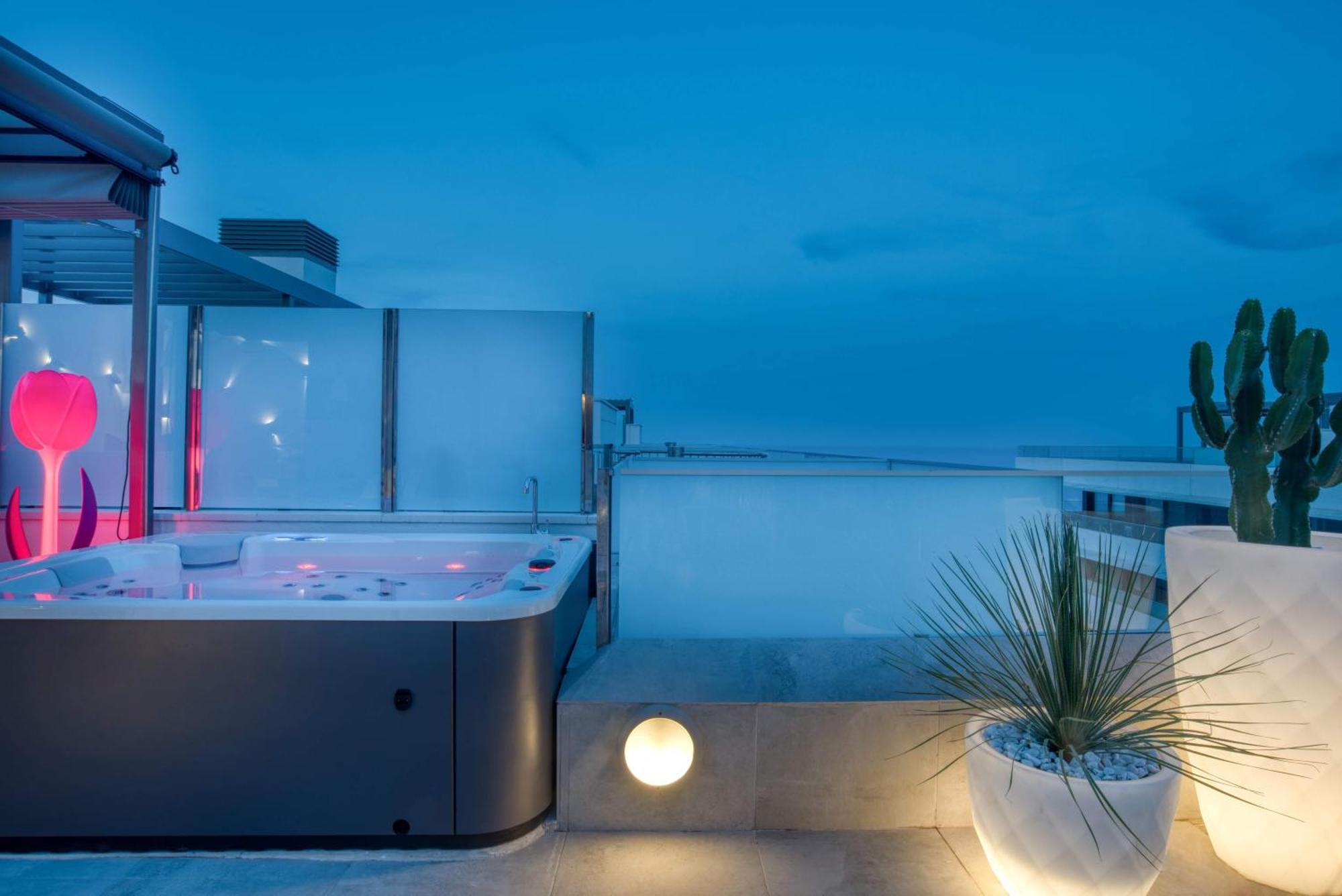 Penthouse On The First Line Apartment Platja d'Aro Exterior photo